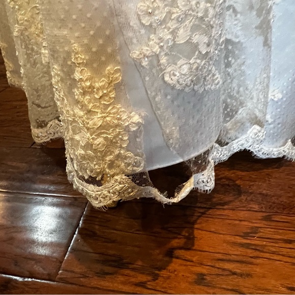 David’s Bridal Wedding Dress Size 18W Solid Ivory Lace Beaded Strapless 9T9211 - Picture 8 of 16